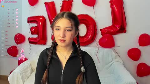 Snapshot of annaelfi chatting on 02.16.25 Anna online show from 02.16.25