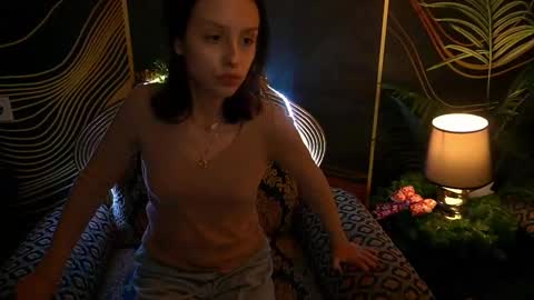 Snapshot of annaelys chatting on 12.29.24 Anna online show from 12.29.24