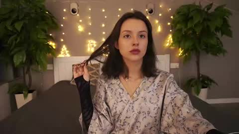 Snapshot of annaelys chatting on 01.03.25 Anna online show from 01.03.25