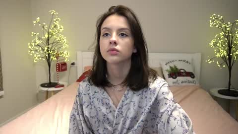 Snapshot of annaelys chatting on 01.25.25 Anna online show from 01.25.25