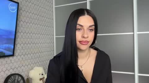 CLEOPATRA online show from 01.17.25