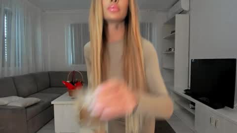 annaise  online show from 01.16.26