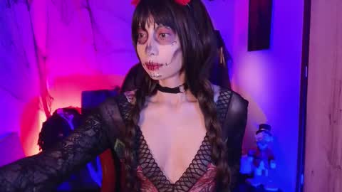 Anna online show from 10.15.25