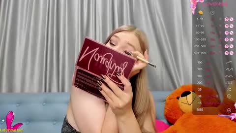 Snapshot of annakohot chatting on 09.19.25 annakohot online show from 09.19.25