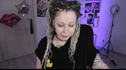 Anna online show from 09.25.25