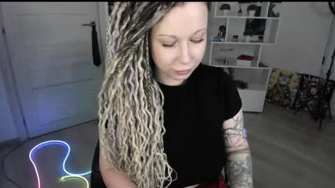 Anna online show from 04.30.26