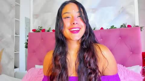 Snapshot of annaqueen_ chatting on 11.08.25 Anna online show from 11.08.25