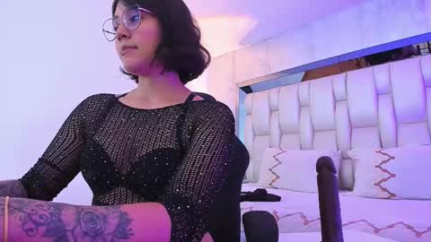 Annara Lein online show from 10.08.25