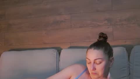 annasplash online show from 04.22.26