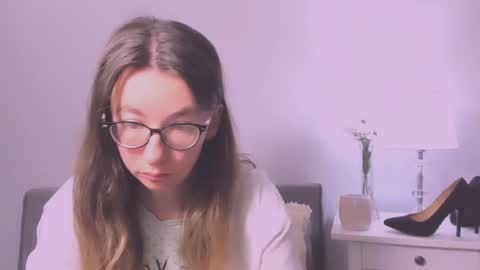 Anna online show from 08.03.26