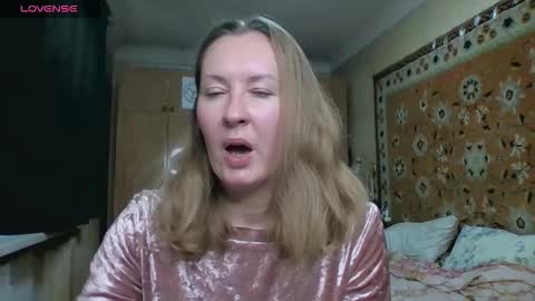 AnnaXLovers online show from 10.11.25