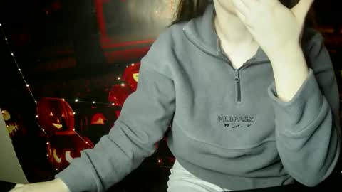 Bella online show from 10.11.25