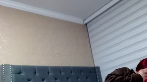 Snapshot of anne_julienne chatting on 07.18.26 online show from 07.18.26