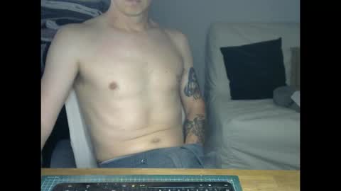 Snapshot of annecylake chatting on 10.06.25 annecylake online show from 10.06.25