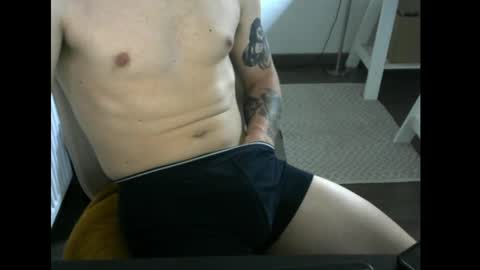 Snapshot of annecylake chatting on 05.01.26 annecylake online show from 05.01.26
