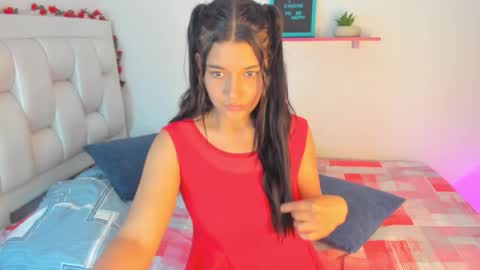 Snapshot of annelis_om chatting on 11.14.25 annelis_om online show from 11.14.25