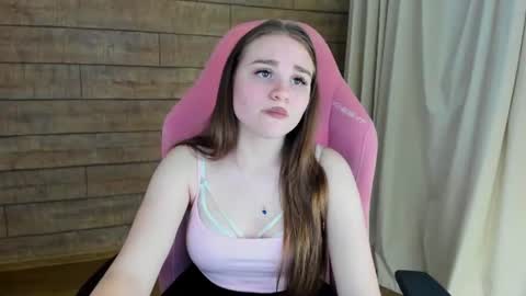 Snapshot of annetbennette chatting on 06.19.26 AnnetBennette online show from 06.19.26