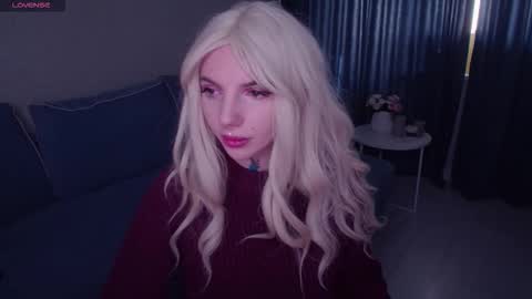 Snapshot of annetenet chatting on 10.04.25 Annet online show from 10.04.25