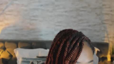Snapshot of anneth__m chatting on 05.19.26 Anneth online show from 05.19.26