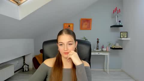 Snapshot of annewilsonn chatting on 11.06.25 annewilsonn online show from 11.06.25