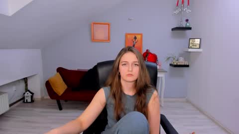 annewilsonn online show from 02.26.26