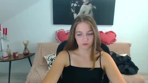 annewilsonn online show from 07.24.26