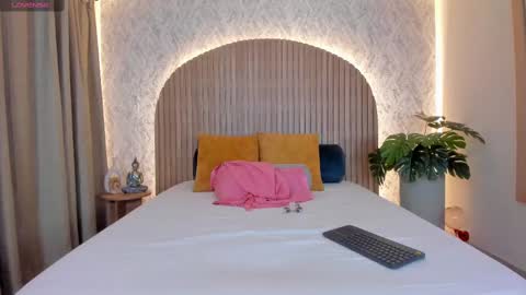 Snapshot of annhya chatting on 10.01.25 Annhya online show from 10.01.25