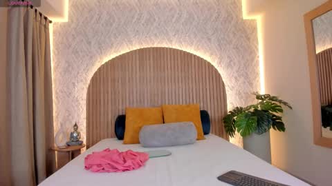 Snapshot of annhya chatting on 11.06.25 Annhya online show from 11.06.25