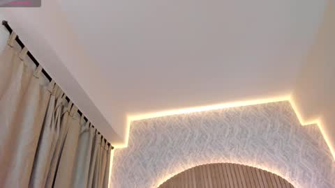 Snapshot of annhya chatting on 11.18.25 Annhya online show from 11.18.25