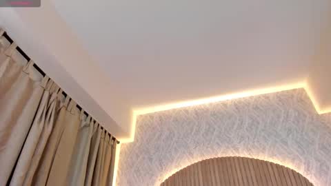 Snapshot of annhya chatting on 11.28.25 Annhya online show from 11.28.25