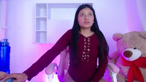 Snapshot of anni99_ chatting on 01.04.25 Anni online show from 01.04.25