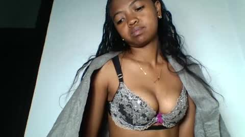 annica86 online show from 06.30.26