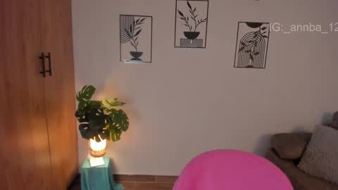 annie_barozzi online show from 03.25.26