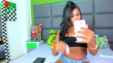 annie_dolce_ online show from 09.11.25