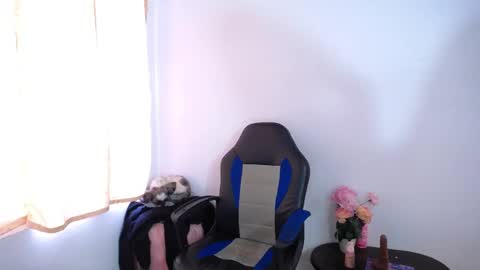 Annie3 online show from 10.07.25