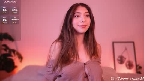 Snapshot of annie_evans24 chatting on 02.25.25 Annie Evans online show from 02.25.25