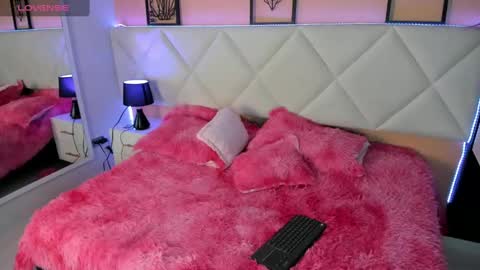   online show from 02.20.25