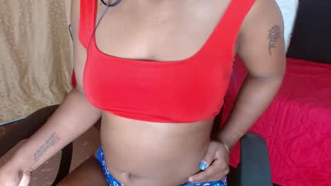 annie_scott_ online show from 03.02.25