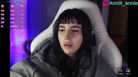 JEANNE no olvides seguirme dont forget follow me  uu online show from 03.03.26