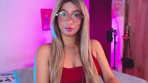 AnnieBlu3 online show from 04.18.26