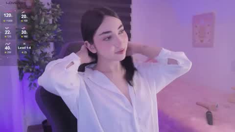 Cassandra online show from 09.30.25