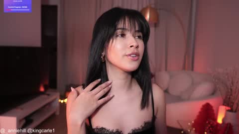 Snapshot of anniehillofficial_ chatting on 12.23.24 anniehillofficial_ online show from 12.23.24