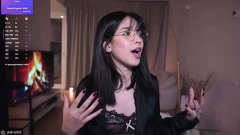 Snapshot of anniehillofficial_ chatting on 11.08.25 anniehillofficial_ online show from 11.08.25