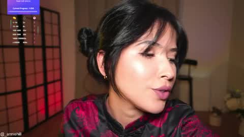 anniehillofficial_ online show from 04.26.26