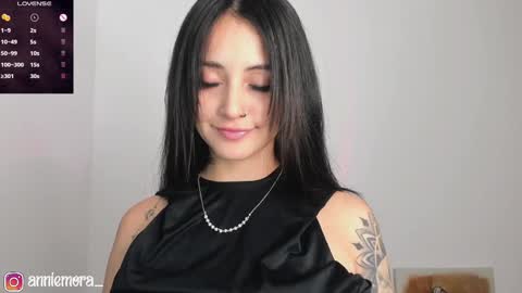 Annie online show from 12.21.24