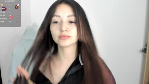 Annie online show from 02.06.25