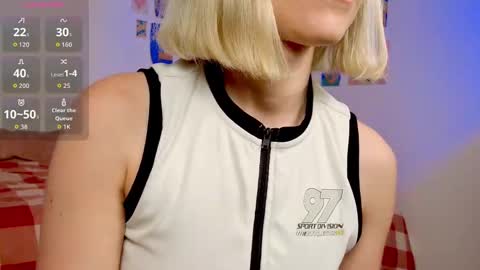 Snapshot of annietinky chatting on 09.15.25 annietinky online show from 09.15.25