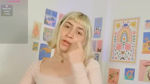 Snapshot of annietinky chatting on 10.07.25 annietinky online show from 10.07.25