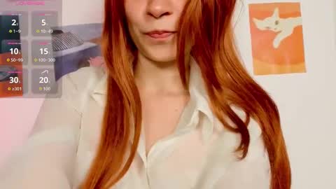 Snapshot of annietinky chatting on 10.29.25 annietinky online show from 10.29.25