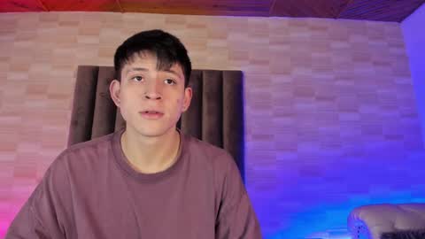 Annie  Alex online show from 01.12.25